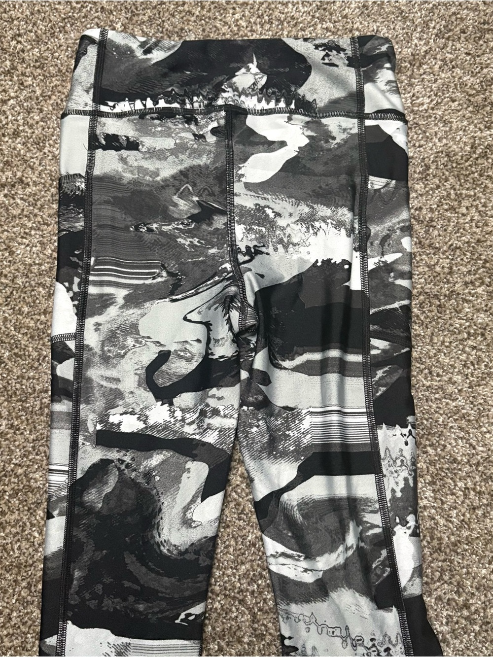 Under Armour Leggings Women’s XS Black White Meridian Print Ankle High Waisted - Picture 9 of 10